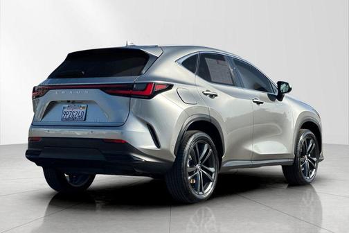 2025 Lexus NX 450h+ Luxury