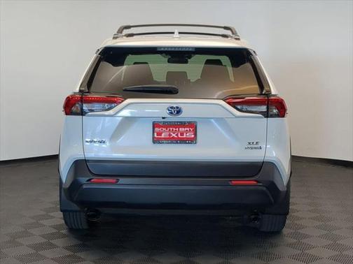 2022 Toyota RAV4 Hybrid XLE Premium