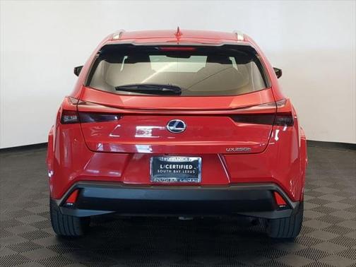 2022 Lexus UX 250h Luxury