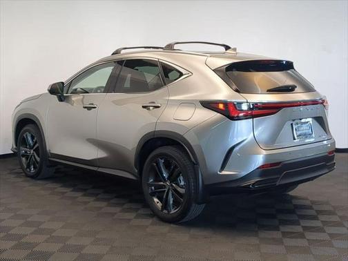2025 Lexus NX 450h+ Luxury