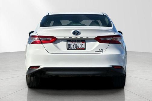 2018 Toyota Camry Hybrid LE