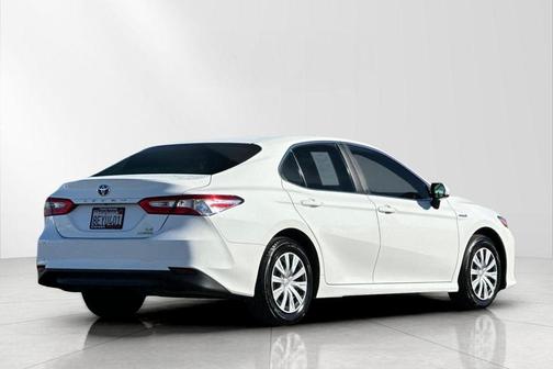 2018 Toyota Camry Hybrid LE