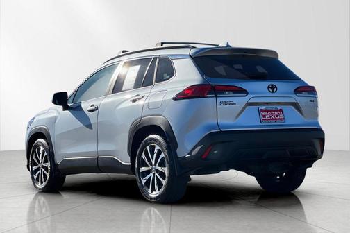 2022 Toyota Corolla Cross XLE