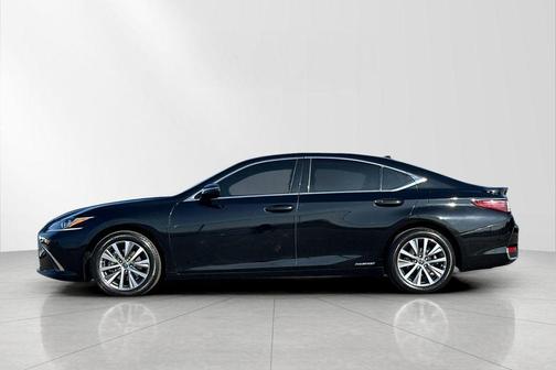 2020 Lexus ES 300h Premium