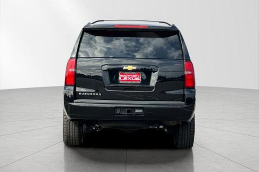 2017 Chevrolet Suburban LS