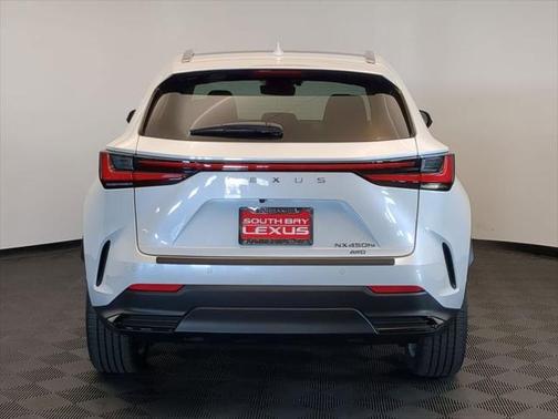 2025 Lexus NX 450h+ Luxury