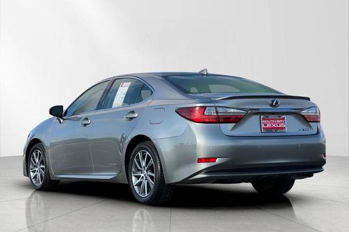2016 Lexus ES 300h Base