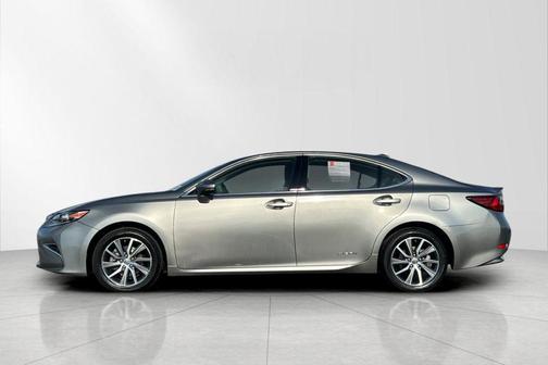 2016 Lexus ES 300h Base