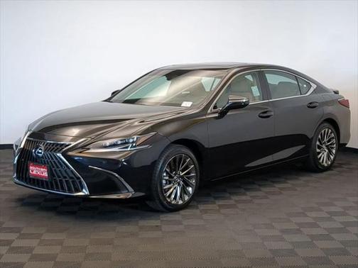 2025 Lexus ES 300h Luxury