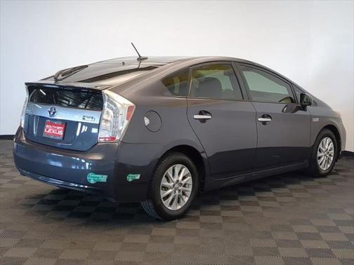 2014 Toyota Prius Plug-in Base