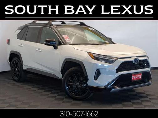 2022 Toyota RAV4 Hybrid SE