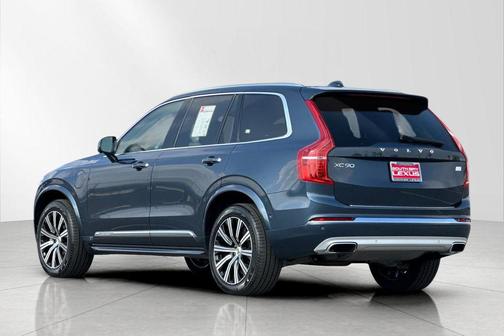 2021 Volvo XC90 Recharge Plug-In Hybrid T8 Inscription 6 Passenger