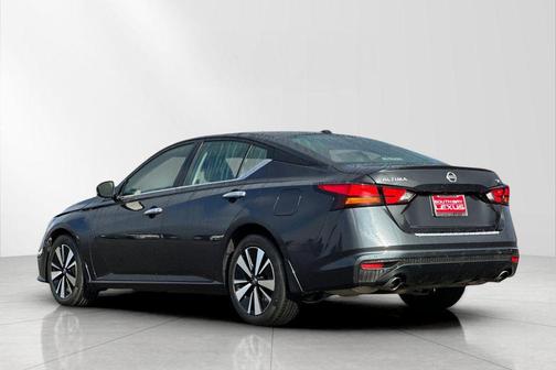 2022 Nissan Altima 2.5 SL
