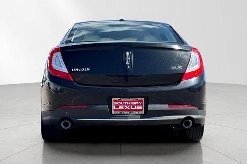 2014 Lincoln MKS Base