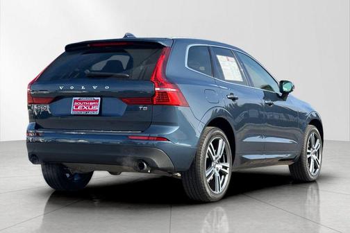 2020 Volvo XC60 T5 Momentum