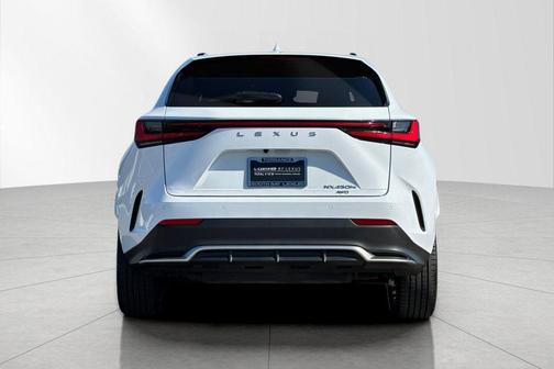 2025 Lexus NX 450h+ F SPORT Handling