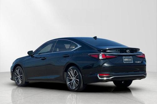 2023 Lexus ES 300h Premium