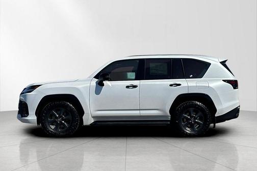 2026 Lexus LX 700h Overtrail