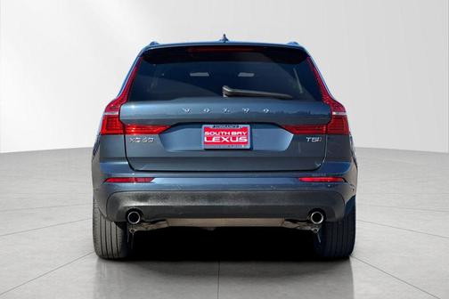 2018 Volvo XC60 T5 Momentum