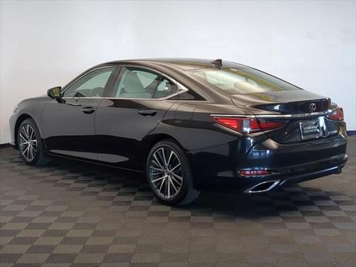 2022 Lexus ES 350 Premium