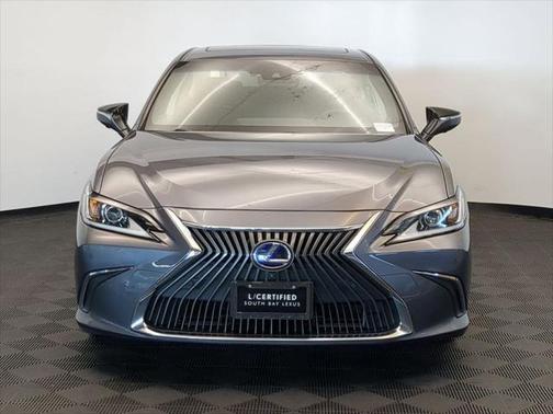 2019 Lexus ES 300h Luxury