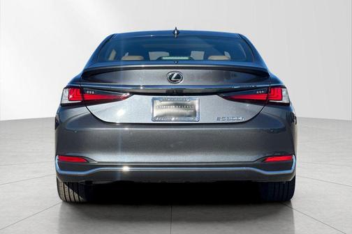 2023 Lexus ES 300h Luxury