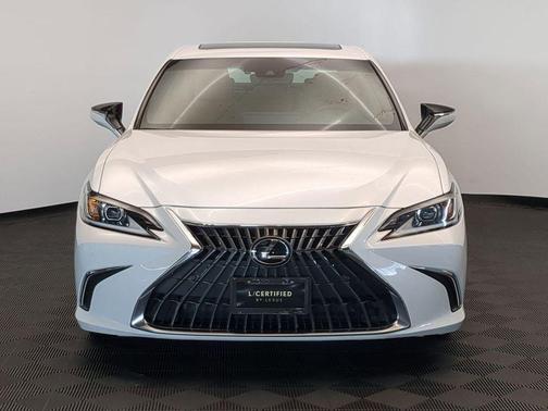 2023 Lexus ES 300h Premium