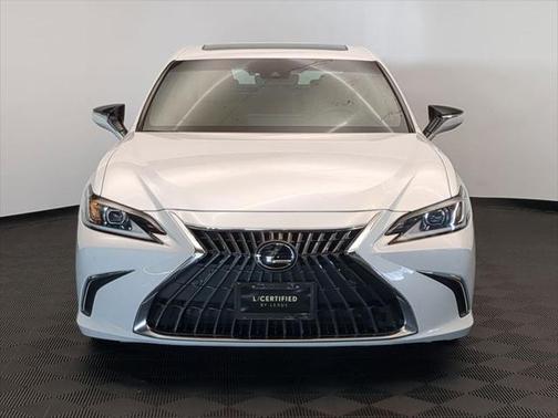 2023 Lexus ES 300h Premium