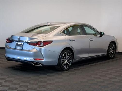 2022 Lexus ES 350 Premium
