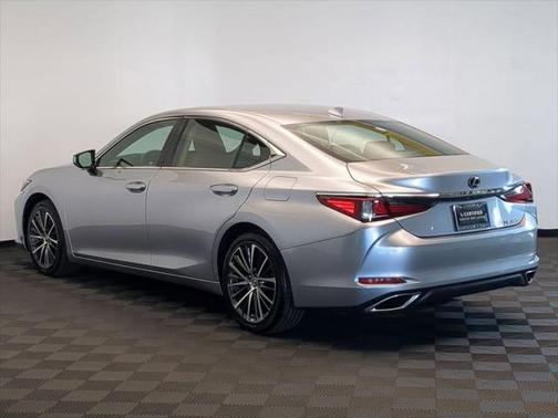 2022 Lexus ES 350 Premium