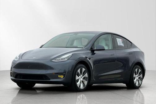 2022 Tesla Model Y Long Range Dual Motor All-Wheel Drive