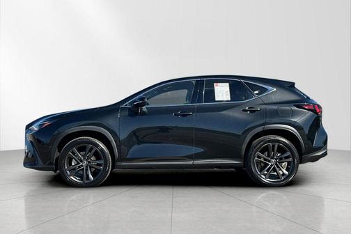 2022 Lexus NX 450h+ Luxury