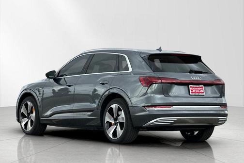 2019 Audi e-tron Premium Plus