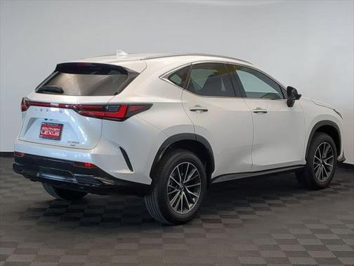2025 Lexus NX 350h Premium