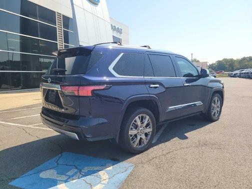 2024 Toyota Sequoia CAPSTONE