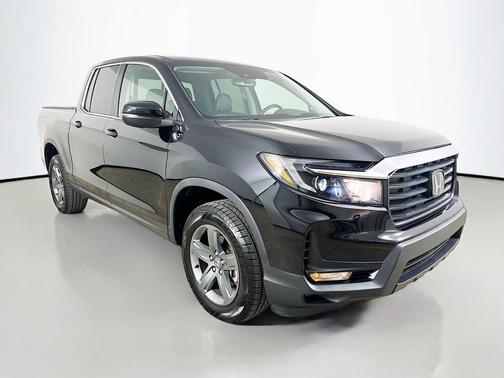 Crystal Black Pearl 2023 Honda Ridgeline RTL