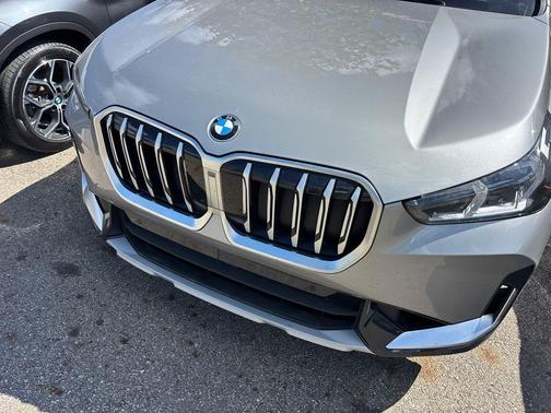 Space Silver Metallic 2026 BMW X1 xDrive28i