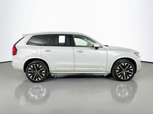 Vapour Grey Metallic 2026 Volvo XC90 Plus, B6 AWD Gas (mild hybrid), Gasoline, Bright, 7 Seats