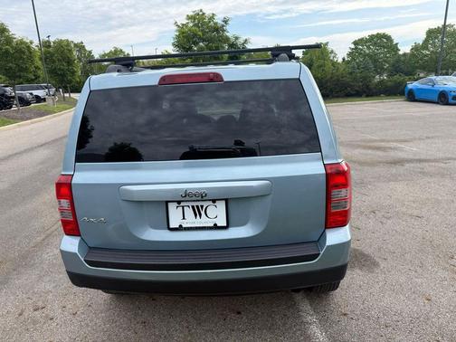 Winter Chill Pearlcoat 2014 Jeep Patriot Sport