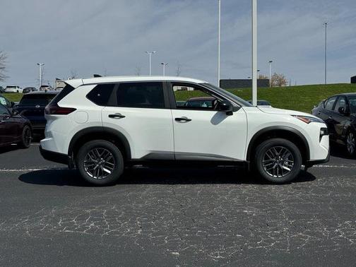 2025 Nissan Rogue S