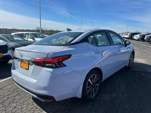 2025 Nissan Versa 1.6 SV