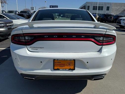 2016 Dodge Charger SE