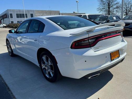 2016 Dodge Charger SE