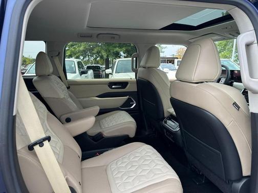 2025 Nissan Armada Platinum