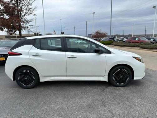 2024 Nissan Leaf SV Plus