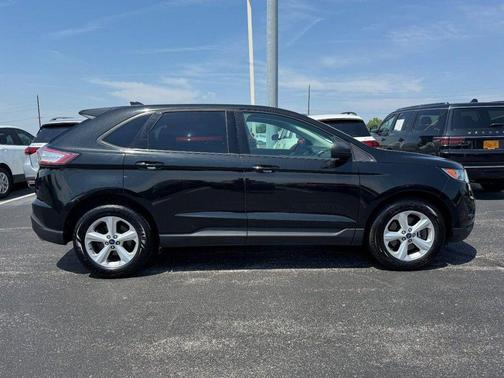 Tuxedo Black Metallic 2015 Ford Edge SE