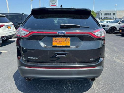 Tuxedo Black Metallic 2015 Ford Edge SE