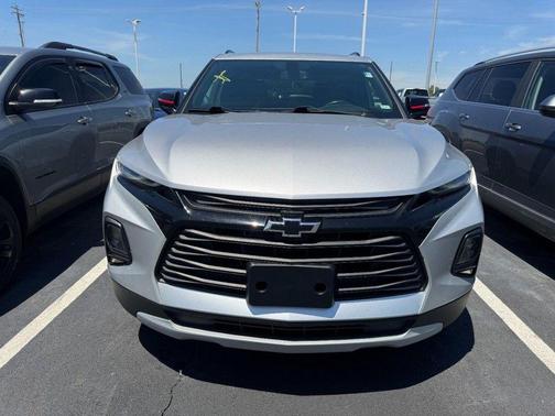Silver Ice Metallic 2020 Chevrolet Blazer 2LT
