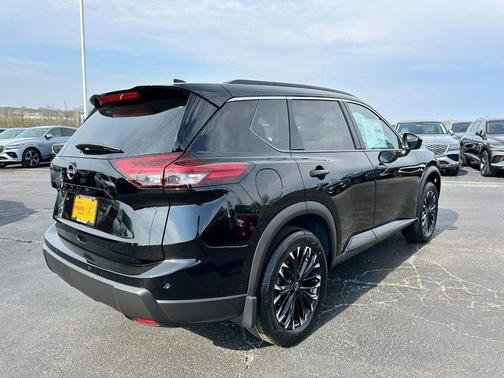 Super Black 2026 Nissan Rogue Dark Armor