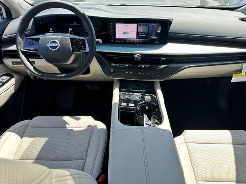 Everest White Pearl Tricoat 2026 Nissan Murano SL